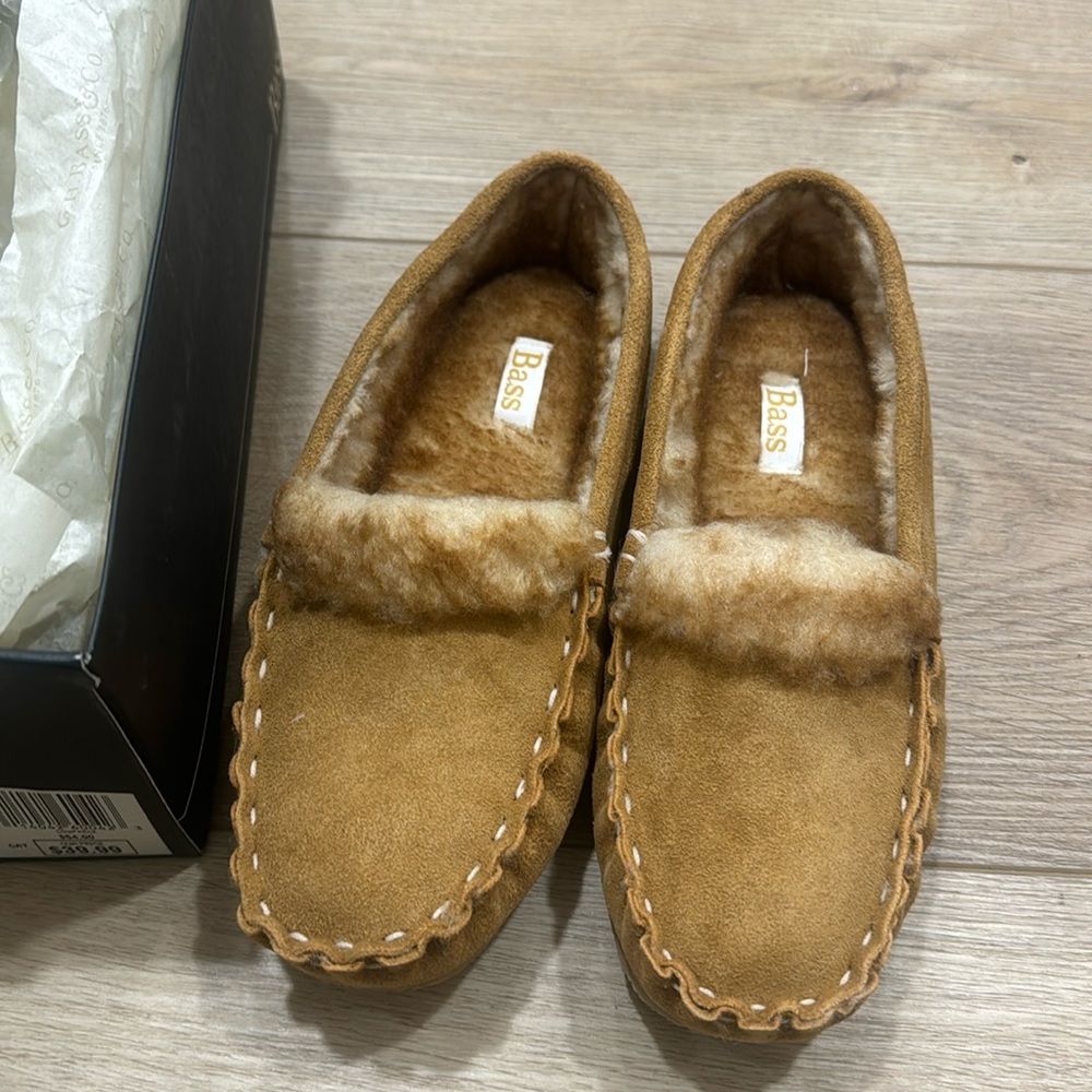 Bass Women’s Moccassins